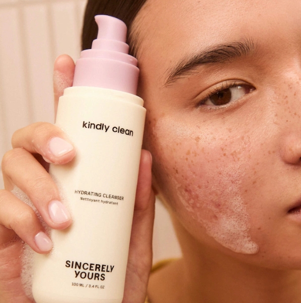 Sincererly Yours Kindly Clean Hydrating and Soothing Foaming Gel Cleanser